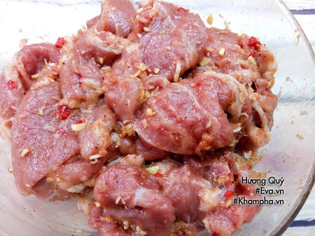 Cách làm bún thịt nướng siêu ngon cho những ngày chán cơm thèm đủ thứ