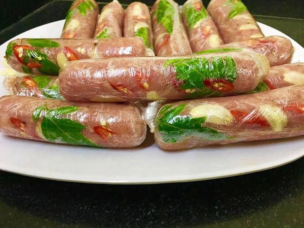 Cách làm nem chua thanh hóa tại nhà giòn ngon chuẩn vị lại cực kỳ an toàn