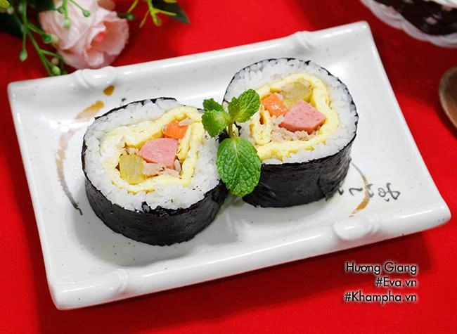 Cách làm sushi không cần mành tre chị em tha hồ trổ tài dịp cuối tuần