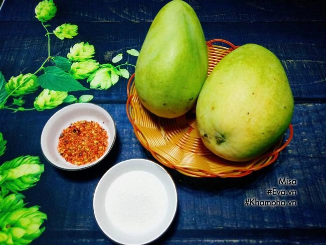 Cách làm xoài dầm giòn ngon cay ngọt vừa ăn vừa xuýt xoa thích thú