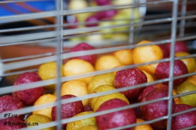 Cầm 7k ra phố ăn thỏa thích bánh rán mini vừa thơm vừa giòn nếm một lần nhớ mãi