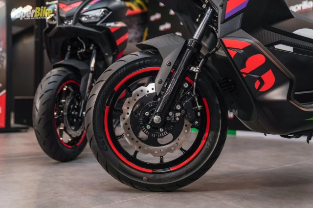 Cận cảnh aprilia sr gt 200 replica toát lên âm hưởng đặc sắc của motogp
