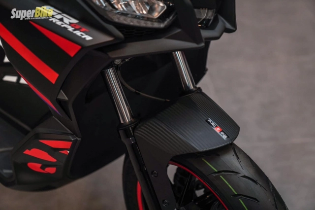Cận cảnh aprilia sr gt 200 replica toát lên âm hưởng đặc sắc của motogp