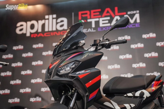 Cận cảnh aprilia sr gt 200 replica toát lên âm hưởng đặc sắc của motogp