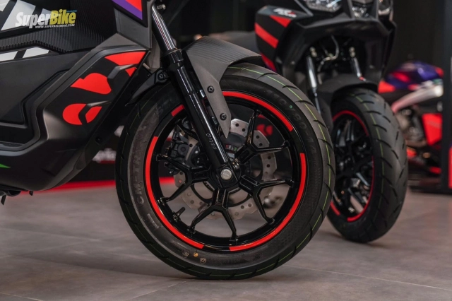Cận cảnh aprilia sr gt 200 replica toát lên âm hưởng đặc sắc của motogp