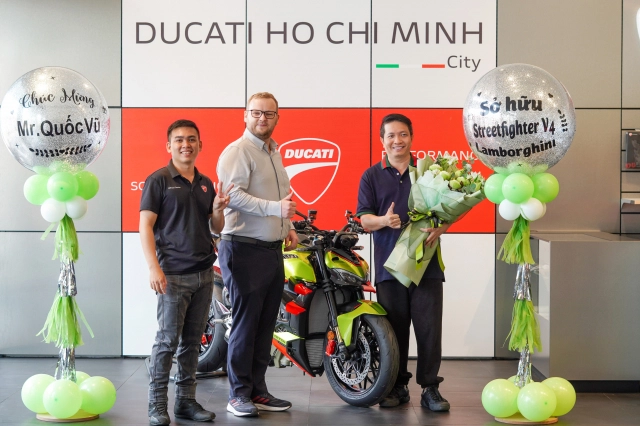 Cận cảnh ducati streetfighter v4 lamborghini giá hơn 2 tỷ đồng tại việt nam