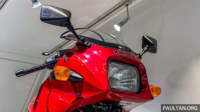 Cận cảnh kawasaki ninja zx-10r và zx-4rr 2024 phiên bản kỷ niệm 40 năm
