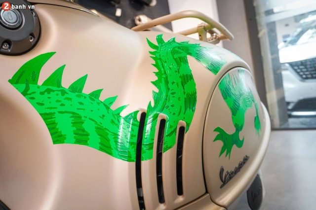 Cận cảnh vespa 946 dragon chiếc thứ 2 tại thị trường việt nam trị giá tiền tỉ