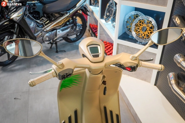 Cận cảnh vespa 946 dragon chiếc thứ 2 tại thị trường việt nam trị giá tiền tỉ