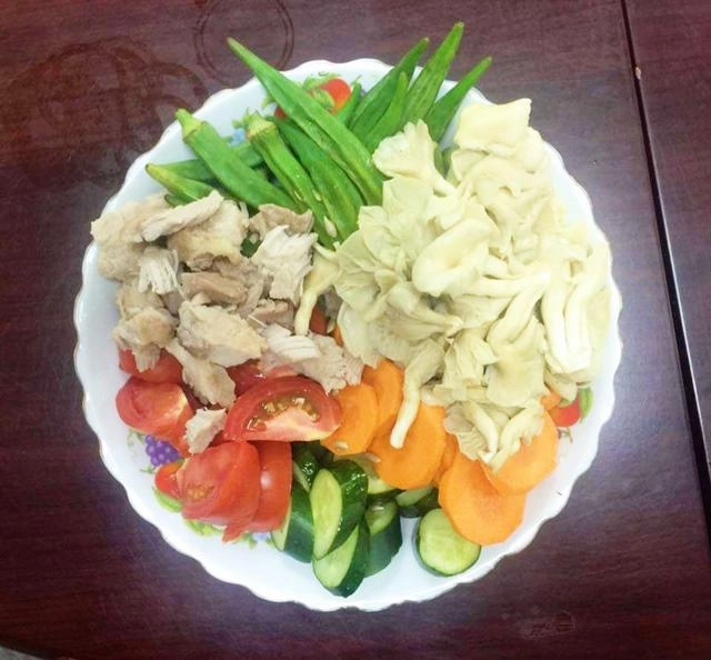 Cao 1m72 mẹ đơn thân chọn thực đơn kiểu không giống ai ăn vào xuống ầm ầm 5kg
