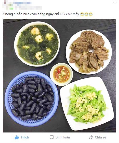 Cất công làm mâm cơm đề huề mẹ đảm sốc khi nghe chồng đoán giá