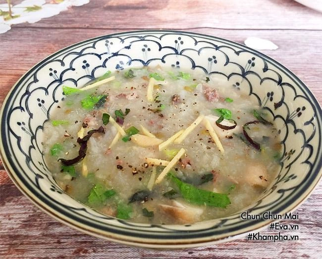 Cháo chim bồ câu vừa nóng hổi vừa bổ dưỡng cho cả nhà ngày mưa
