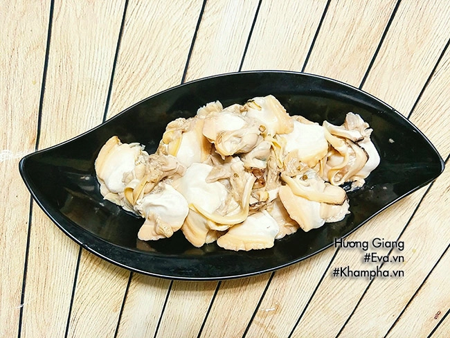 Cháo trai dẻo ngon thơm phức mời cả nhà bữa sáng