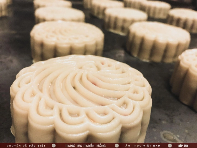 chất liệu bí ẩn trong chiếc bánh trung thu của gia tộc hơn 100 năm giữ hương vị truyền thống