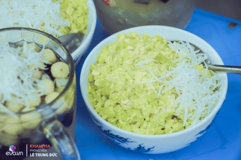 Chè xôi cốm của cụ bà ngoài 70 tuổi hơn nửa thế kỷ lưu giữ ký ức mùa thu hn
