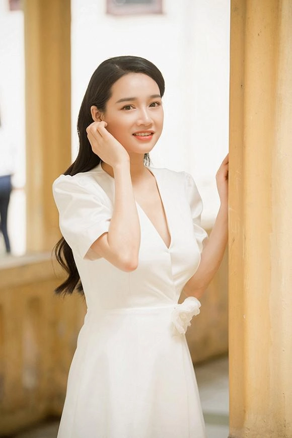 Chỉ cần sửa điểm này nhan sắc của trâm anh nhã phương đẹp lên trông thấy