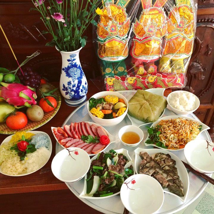 Chị em chia sẻ mâm cỗ cúng ông táo ngập tràn mạng xã hội