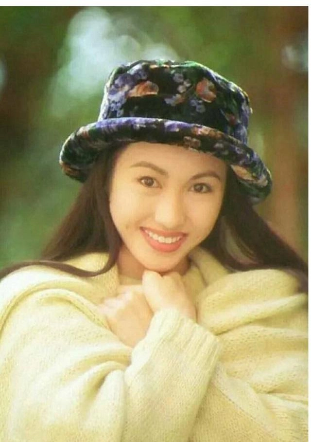Chỉ kẻ lông mày và tô son minh tinh tvb khiến hot girl thời nay hổ thẹn vì quá đẹp
