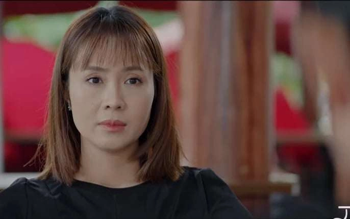 Chỉ thay đổi một điểm trên gương mặt 2 đệ nhất mỹ nhân vtv xuống sắc khó tin