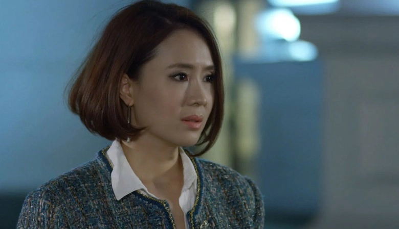 Chỉ thay đổi một điểm trên gương mặt 2 đệ nhất mỹ nhân vtv xuống sắc khó tin