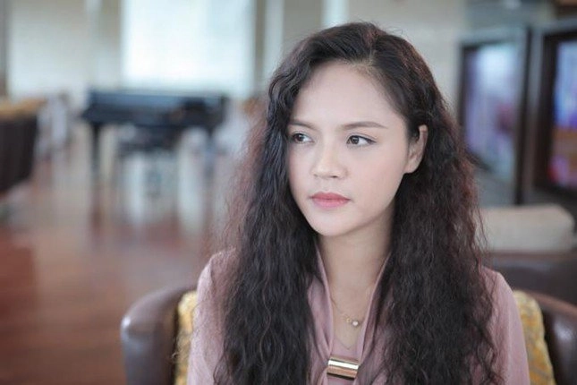 Chỉ thay đổi một điểm trên gương mặt 2 đệ nhất mỹ nhân vtv xuống sắc khó tin