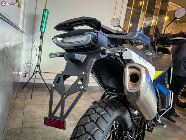 Chi tiết husqvarna norden 901 2024 giảm giá hơn 100 triệu đồng việt nam