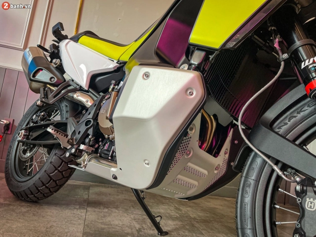 Chi tiết husqvarna norden 901 2024 giảm giá hơn 100 triệu đồng việt nam