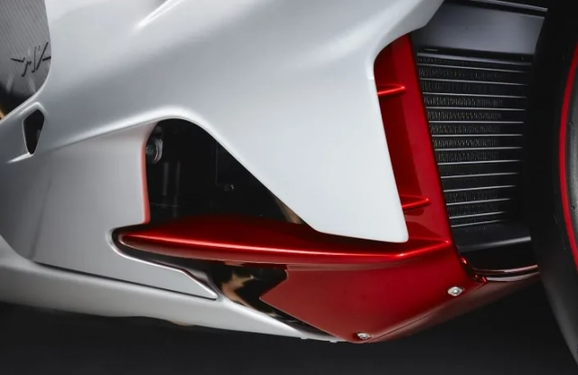 Chi tiết mv agusta superveloce 1000 serie oro 2025 được tiết lộ