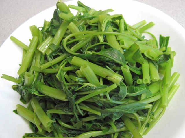Chuyên gia chỉ cách luộc rau muống ngon giòn không bị thâm đen không phải ai cũng biết