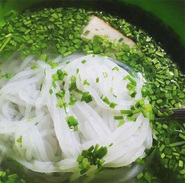 Chuyện ít ai biết về món ăn toàn một màu xanh khiến hội sợ hành hẹ hoa mắt chóng mặt