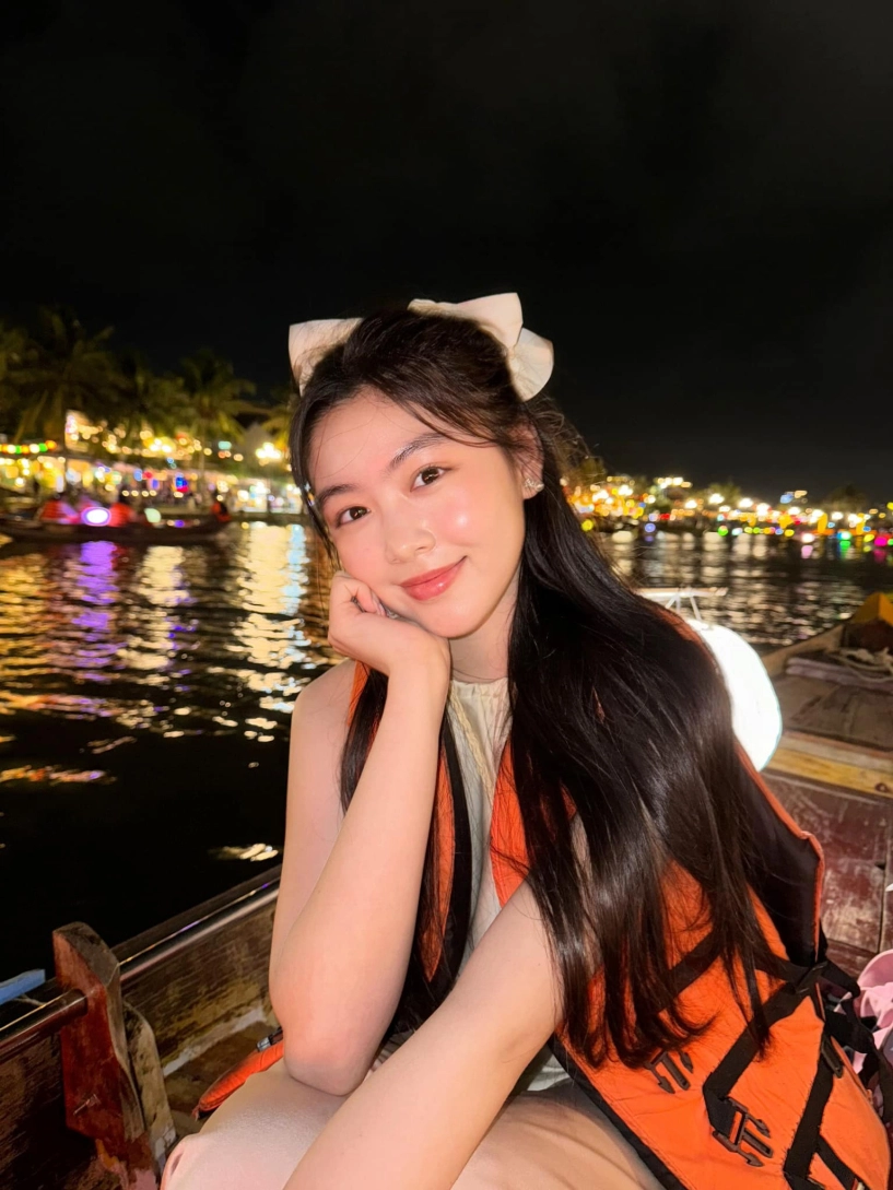 Clip múa của con gái mc quyền linh ở tuổi 18 hút gần 10 triệu lượt xem vì quá đẹp