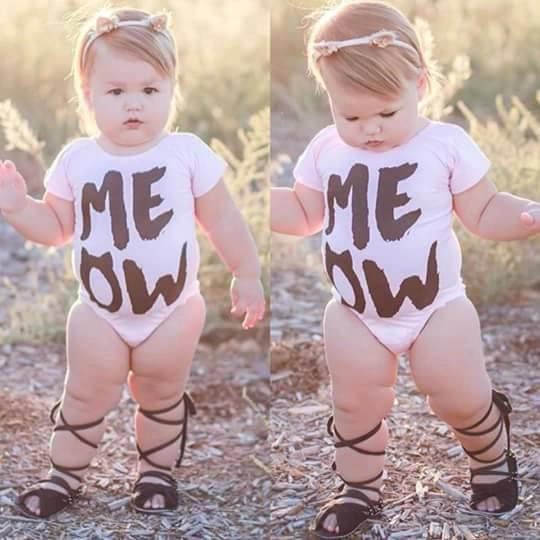 Cô bé ú na ú nần mặc siêu đẹp đang được tìm kiếm sục sôi vì quá đáng yêu