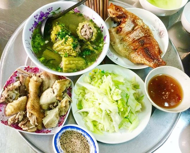 Cô giáo 9x có nguy cơ ế vì bố mẹ giữ mãi ở nhà do lỗi nấu ăn quá ngon