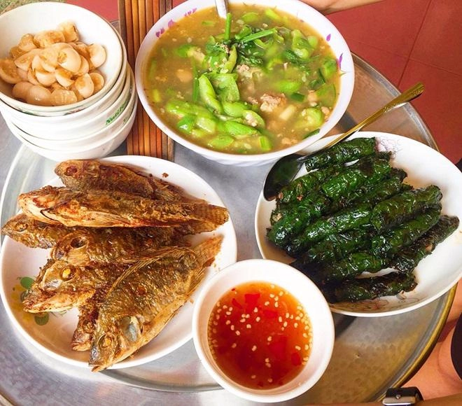 Cô giáo 9x có nguy cơ ế vì bố mẹ giữ mãi ở nhà do lỗi nấu ăn quá ngon