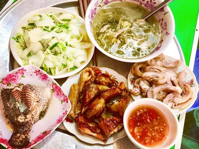 Cô giáo 9x có nguy cơ ế vì bố mẹ giữ mãi ở nhà do lỗi nấu ăn quá ngon
