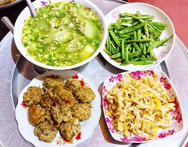 Cô giáo 9x có nguy cơ ế vì bố mẹ giữ mãi ở nhà do lỗi nấu ăn quá ngon