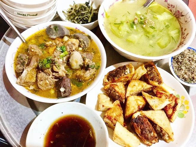 Cô giáo 9x có nguy cơ ế vì bố mẹ giữ mãi ở nhà do lỗi nấu ăn quá ngon