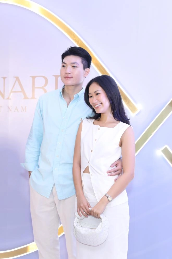 Cô nàng tiktoker 9x sở hữu làn da bánh mật có thừa 10 điểm tự tin nhờ năng lượng nữ tính cao ngất