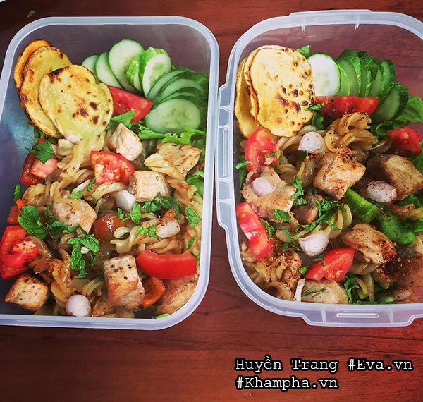Cô nhân viên khoe những suất cơm văn phòng tự nấu chỉ 30 nghìn ai nhìn cũng muốn làm đồng nghiệp