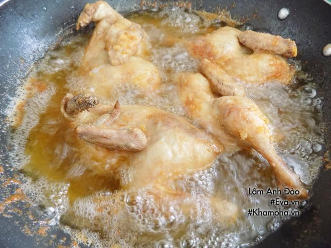 Cơm gà chiên giòn vừa ngon lại dễ làm ăn ngày mưa lạnh thì quá tuyệt