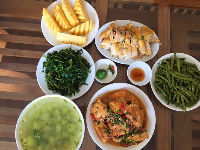 Cơm văn phòng một công ty hn ngon xuất sắc khiến dân mạng thích thú muốn xin làm nhân viên