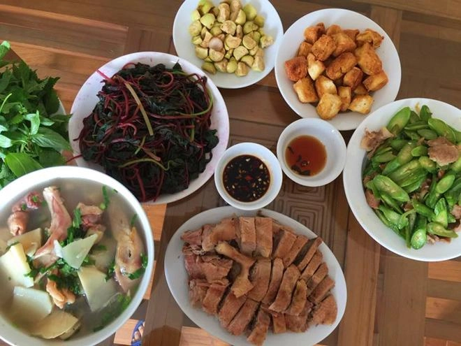 Cơm văn phòng một công ty hn ngon xuất sắc khiến dân mạng thích thú muốn xin làm nhân viên