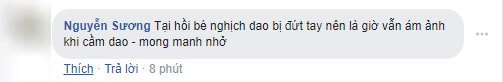 công tử 19 năm để mẹ gọt hoa quả lần đầu khoe cầm dao gọt hồng bị chê sấp mặt