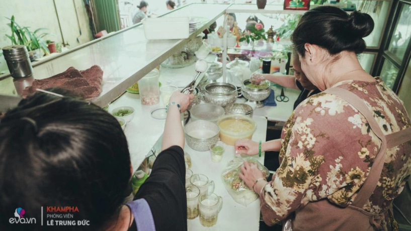 Cụ bà người thái gốc việt bán kem xôi 33 năm được mệnh danh ngon nhất vịnh bắc bộ