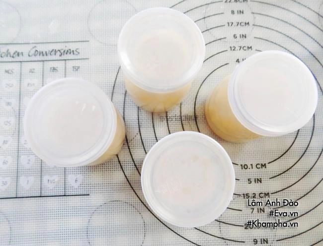 Cứ tưởng khó hóa ra làm bánh flan mềm mịn mượt như da em bé lại đơn giản thế này