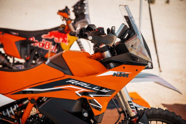 Cực sốc ktm 890 adventure r rally 2024 bị mua sạch sau khi được chào bán