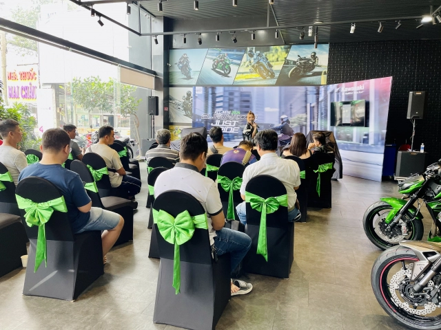Cùng tôi xem chi tiết kawasaki eliminitor 500 abs 2024 vừa ra mắt tại việt nam với giá bán hấp dẫn
