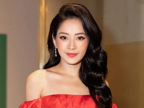 Cuộc chiến nhan sắc của chân ngắn chi pu vàdàn hậu chân dài chung khung hình ai vượt mặt ai