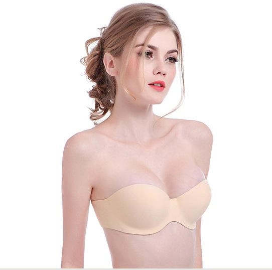 Cứu nguy bản thân khỏi những pha lộ hàng nhờ áo lót chuyên trị đồ hở