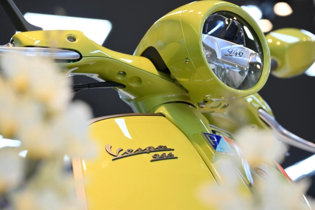 Đặc quyền cho những chủ nhân vespa 946 10th anniversary đầu tiên tại việt nam